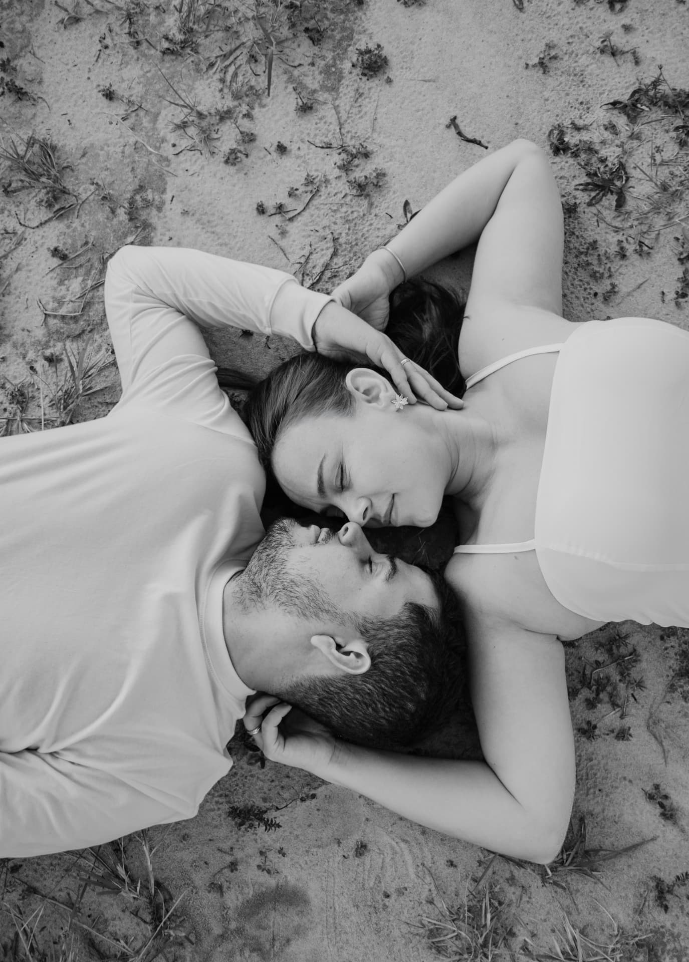 Vanessa & João de mãos dadas
